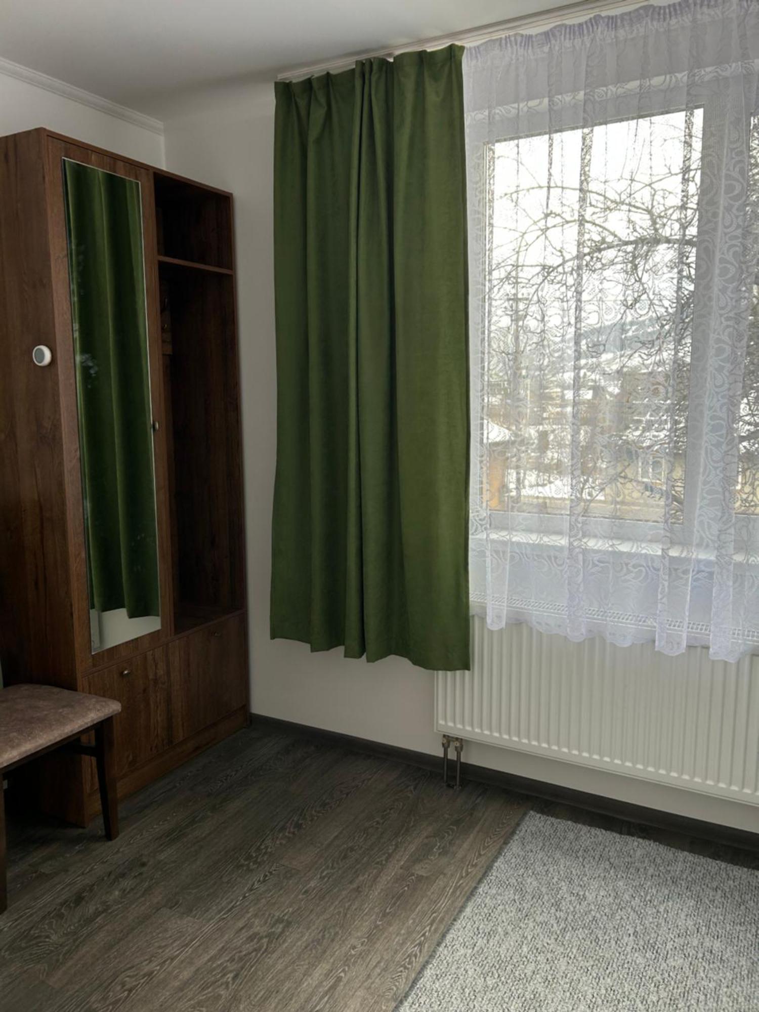 Серце Карпат Hotell Jasinja Exteriör bild